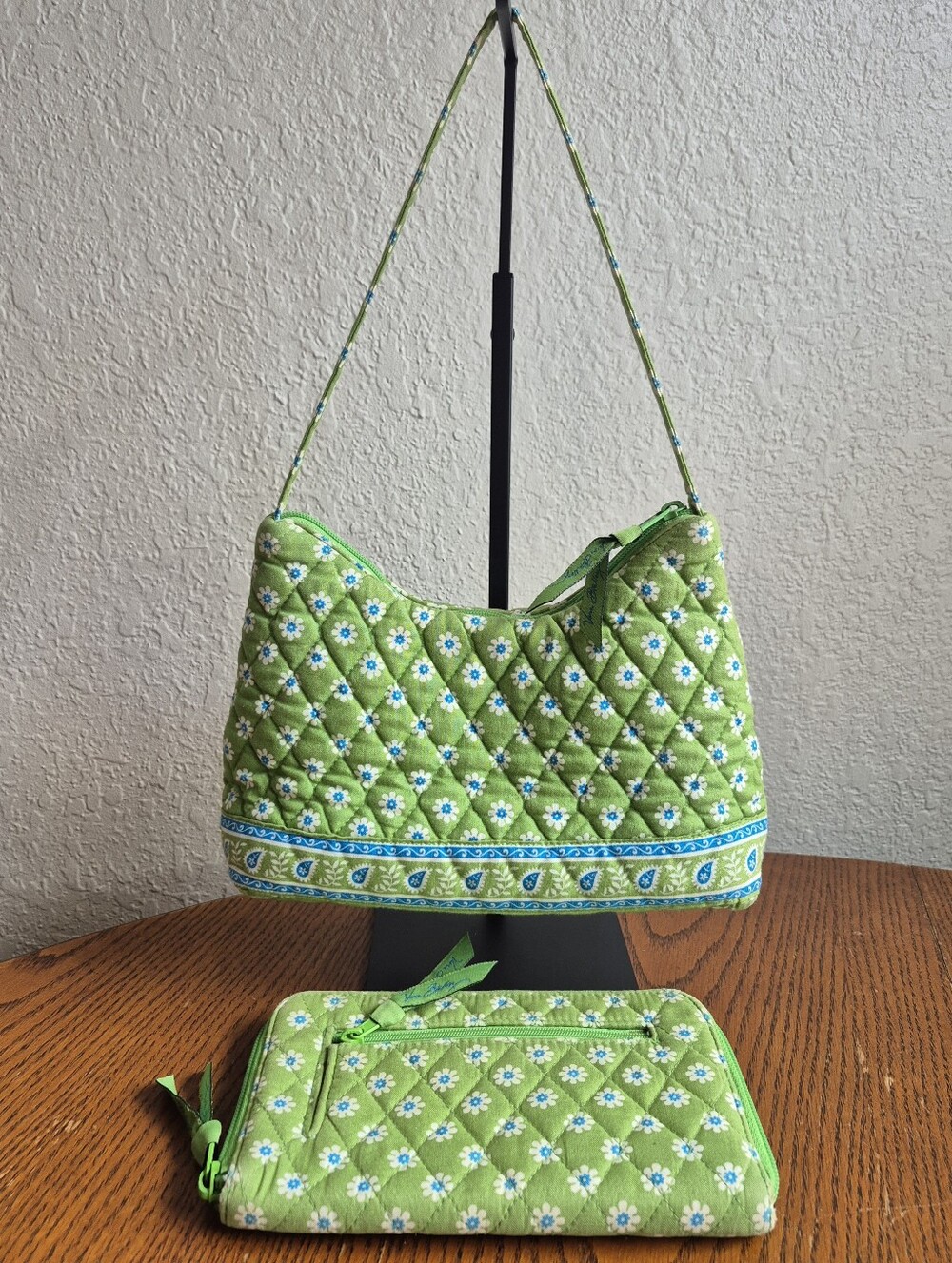 Vera Bradley Green Apple Molly Shoulder Bag With Matching Wallet